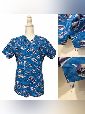 Comfy Cotton Scrubs Blue Dolphin Print Nursing Medical Scrub Top Women’s Small